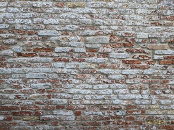 Comment mesurer et couper le bois avec précision pour vos projets ?